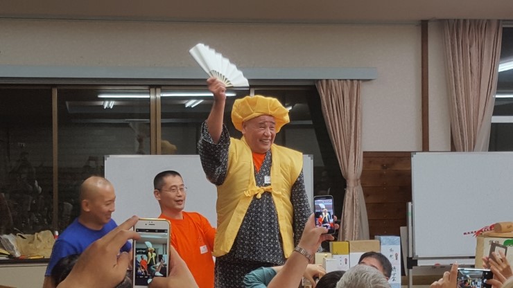 고바야시 야스오 8단 산수기념 행사