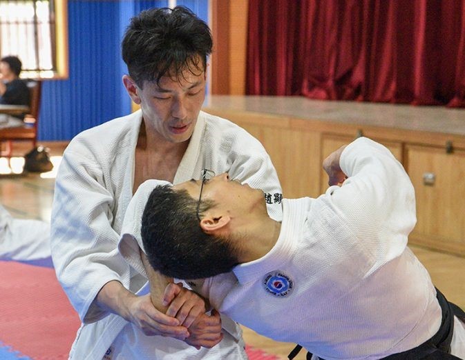 바틀비의 선택과 칼을 놓음(2-2) - 조현일 에세이