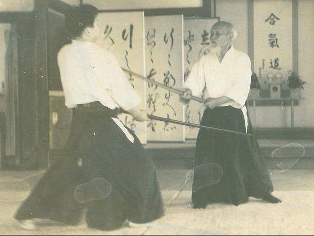 합기도 창시자의 검술 시연