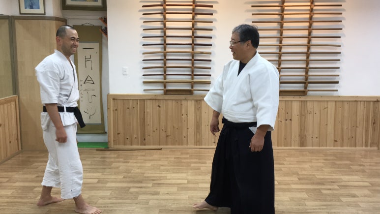 2025년 현재, 윤대현 도장장과 함께 운동을 즐기는 김도한